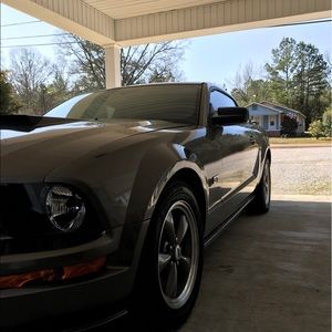 Meet your Posher, Logan