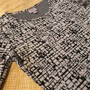 SOLD || XS LuLaRoe Julia