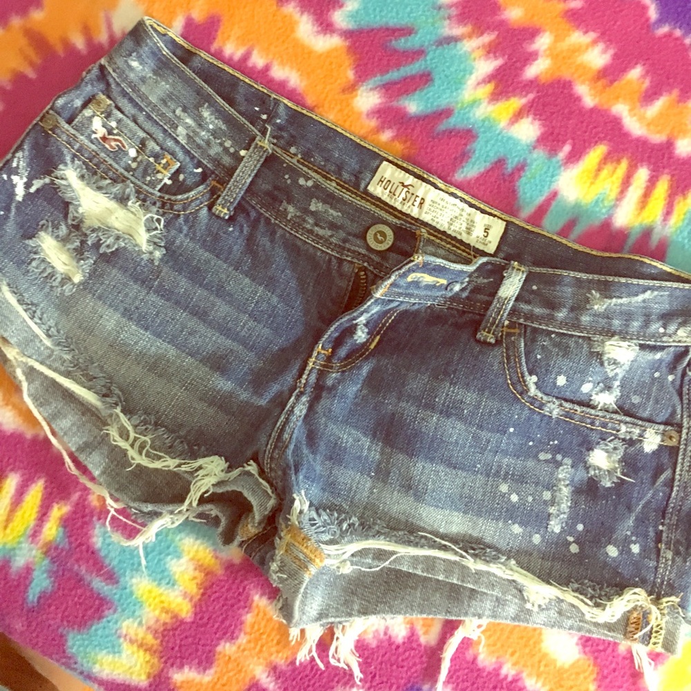 Size 5 Hollister Paint Splatter Shorts