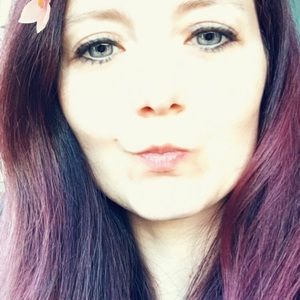 Meet your Posher, Kara