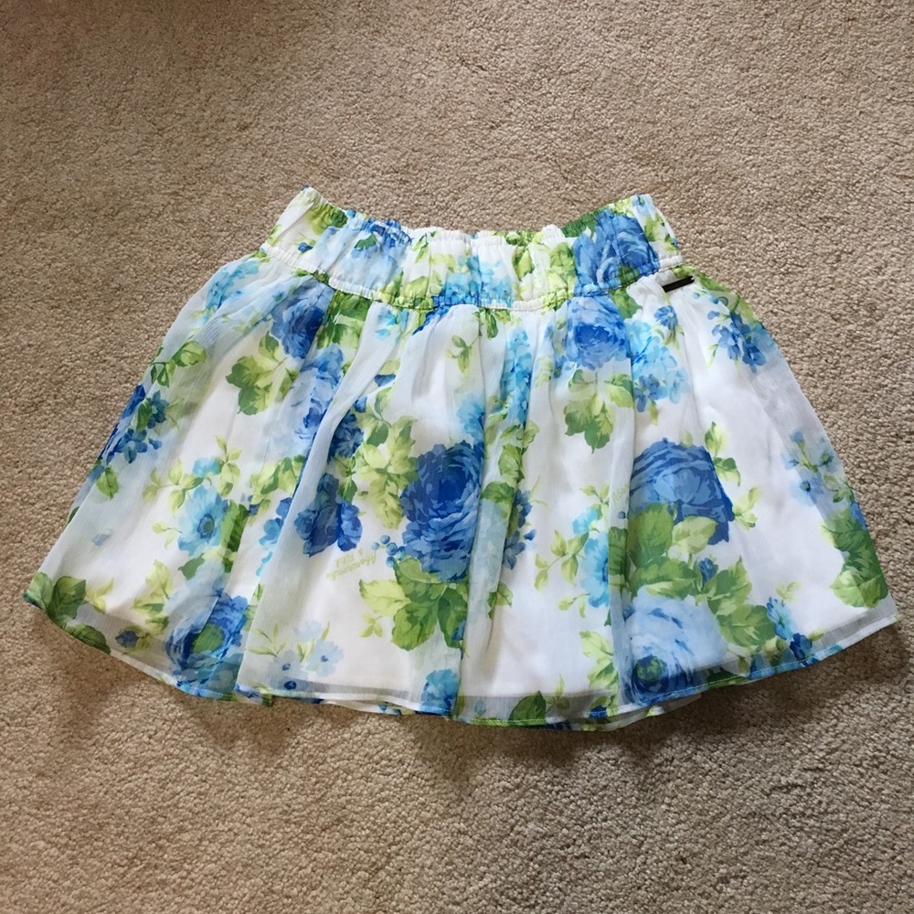 Abercrombie &Fitch floral mini skirt