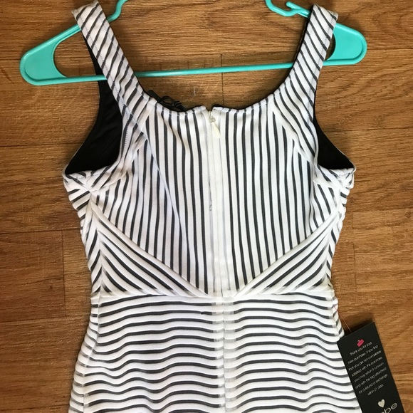NWT BEBE Black and white striped dress - Picture 6 of 7