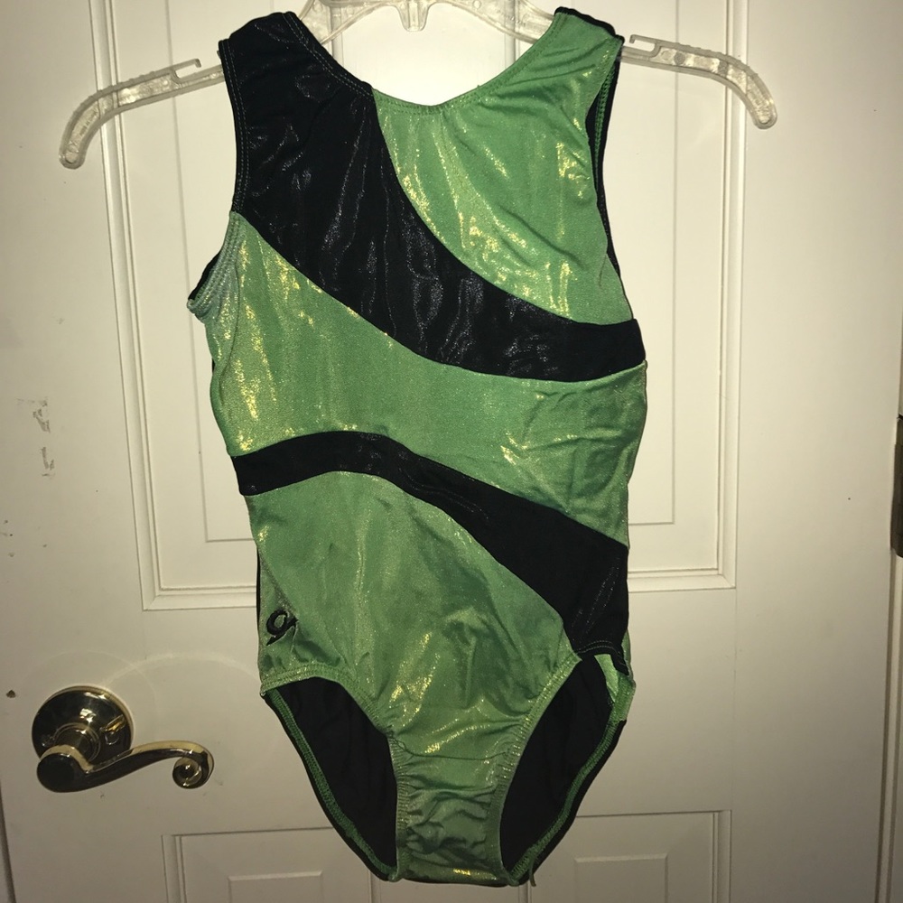 Green/black leotard