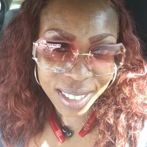 Meet your Posher, Katisha