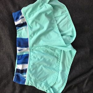 Lulu lemon size 6 shorts