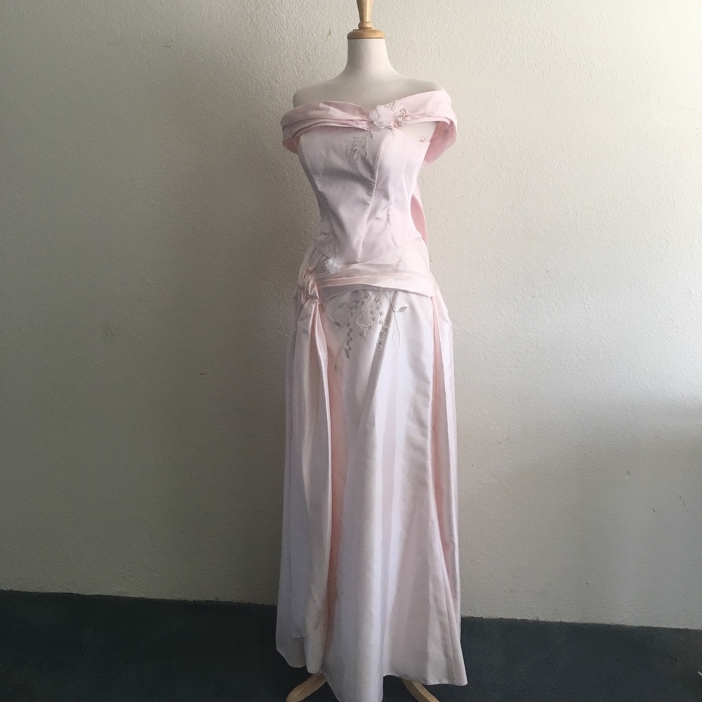 Gorgeous formal dress