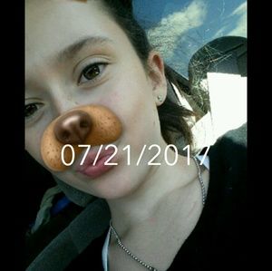 Meet your Posher, Karissa