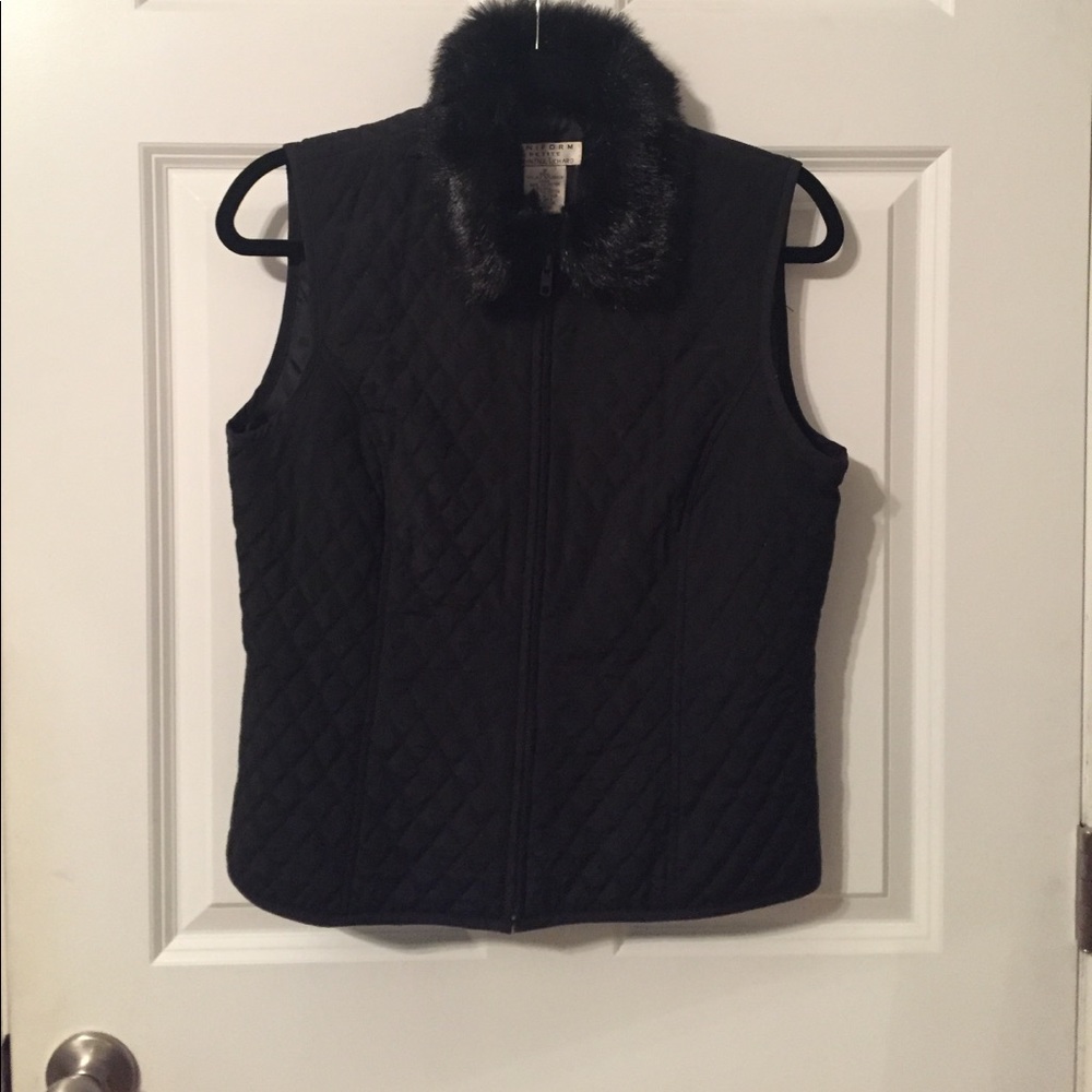 Faux Fur Trim Quilted Vest 🌺Final Price🌺