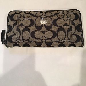 Coach wallet