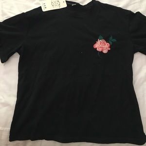 Black short sleeve t shirt