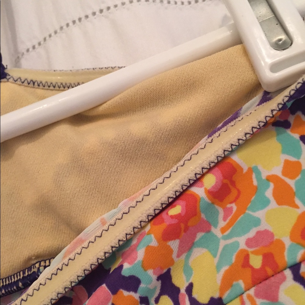 Colorful Pattern Bathing Suit Top - Picture 3 of 3