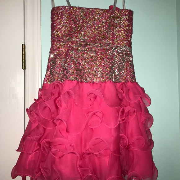 Sherri Hill 8422 short ruffled pink dress - Picture 4 of 7