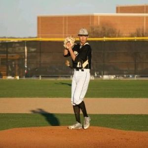 Meet your Posher, Carlos