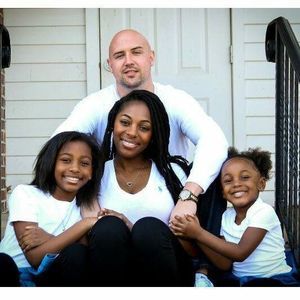 Meet your Posher, Ramona