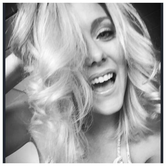 Meet your Posher, Jennifer - Picture 1 of 1