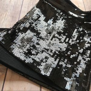 EXPRESS Black Sequined Shorts SIZE 4