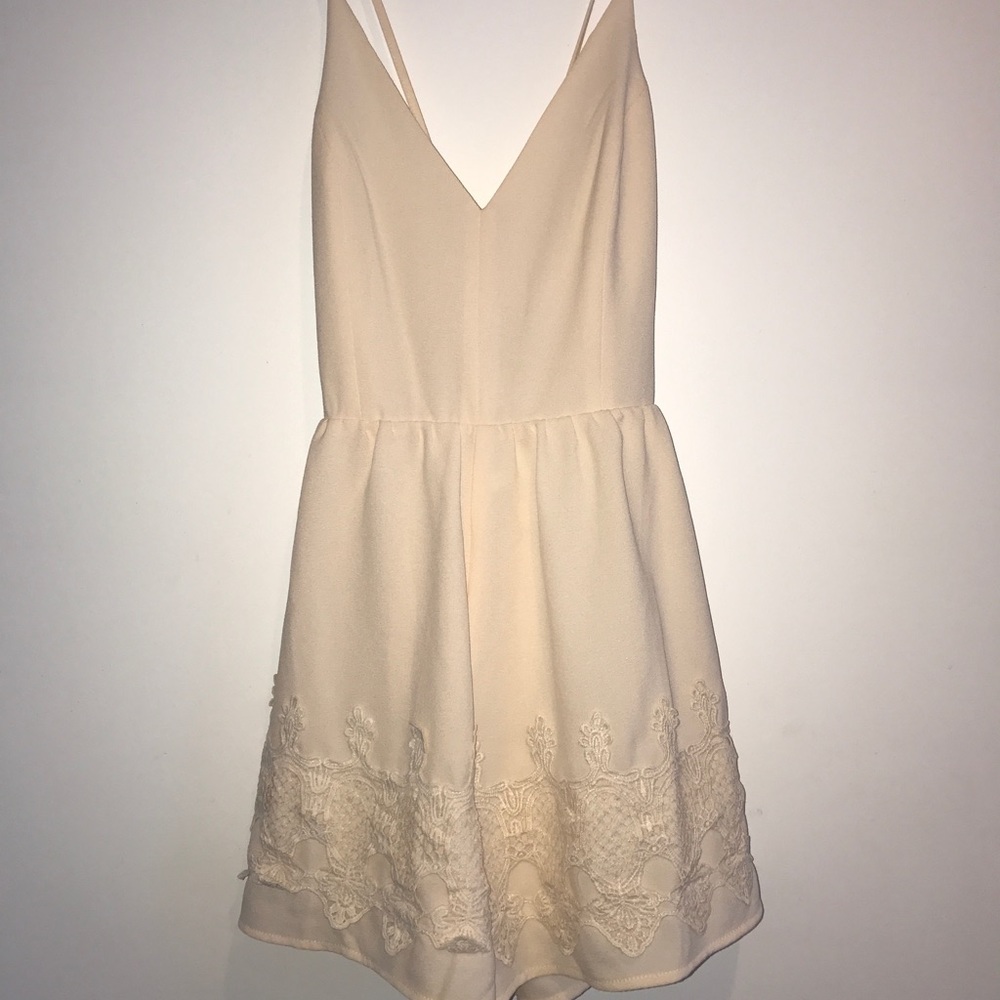 NWT Ivory embroider romper