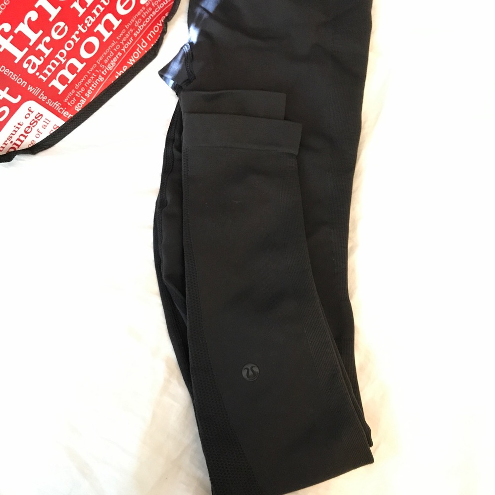 SOLD🚫Lulu lemon long charcoal grey leggings 🚫