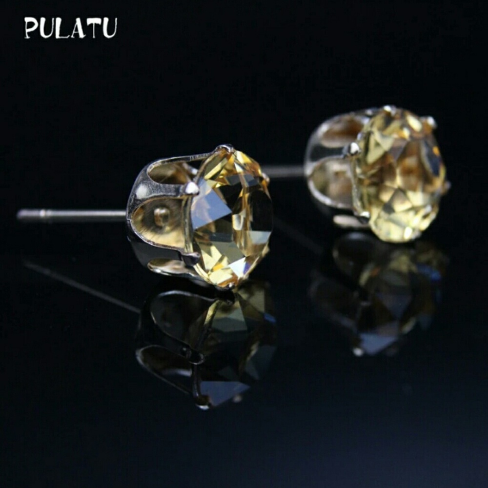 Gold earrings