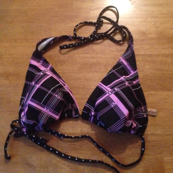 Bikini - Picture 3 of 3