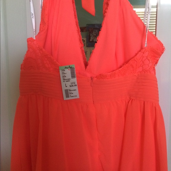 Neon pink short dress - Picture 2 of 2