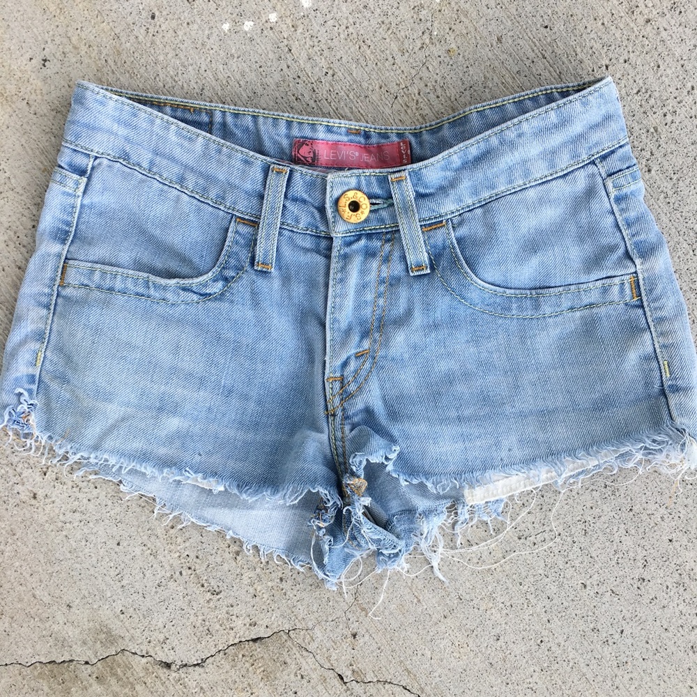 Levi's Distressed Shorts Sz 1