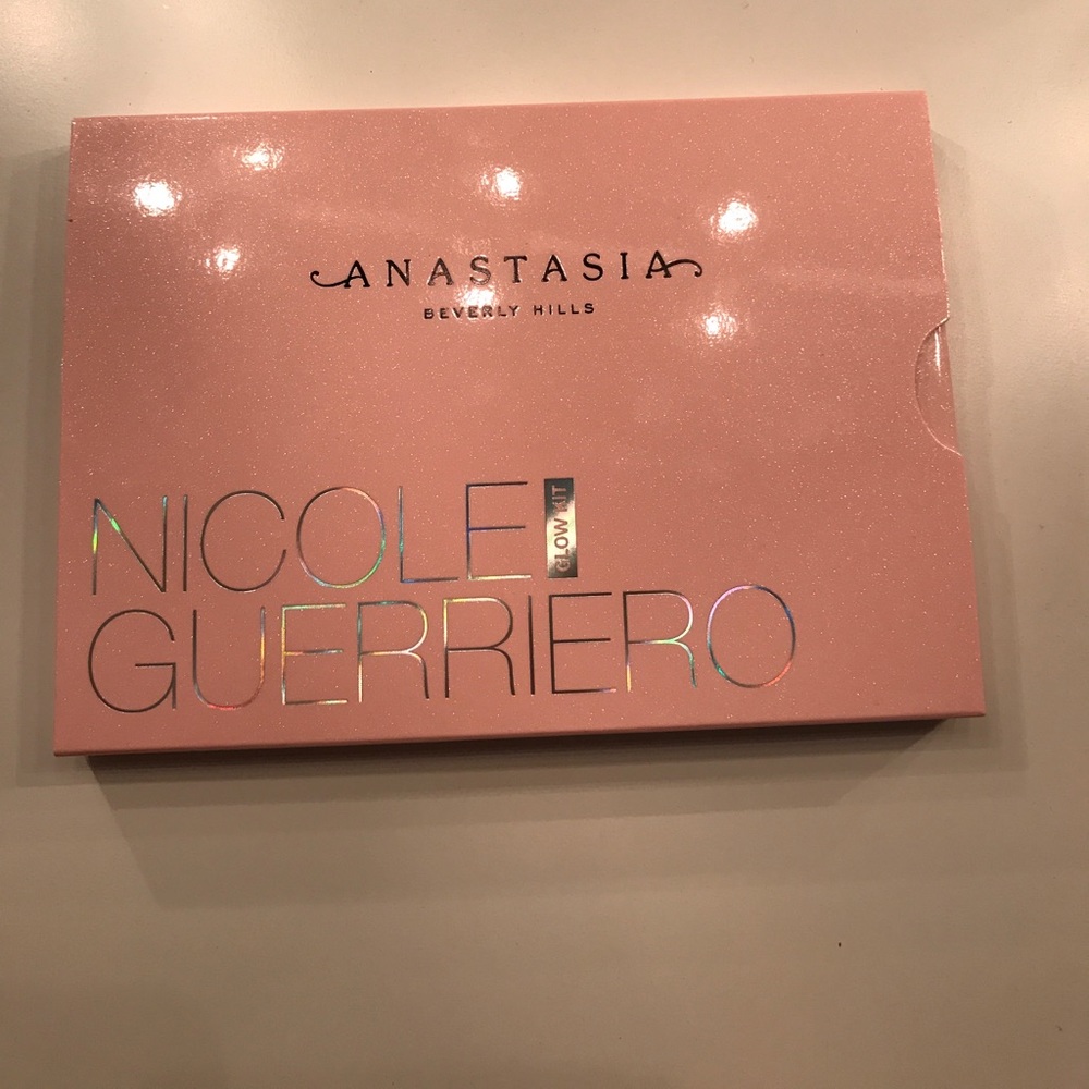 Anastasia Beverly Hills Nicole Guerriero