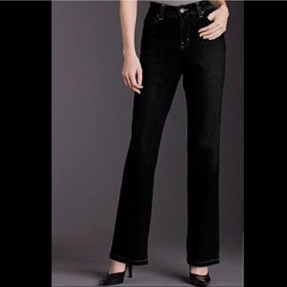 Bandolino Jeans 🌸 Dark Blue 🌸 Size 6
