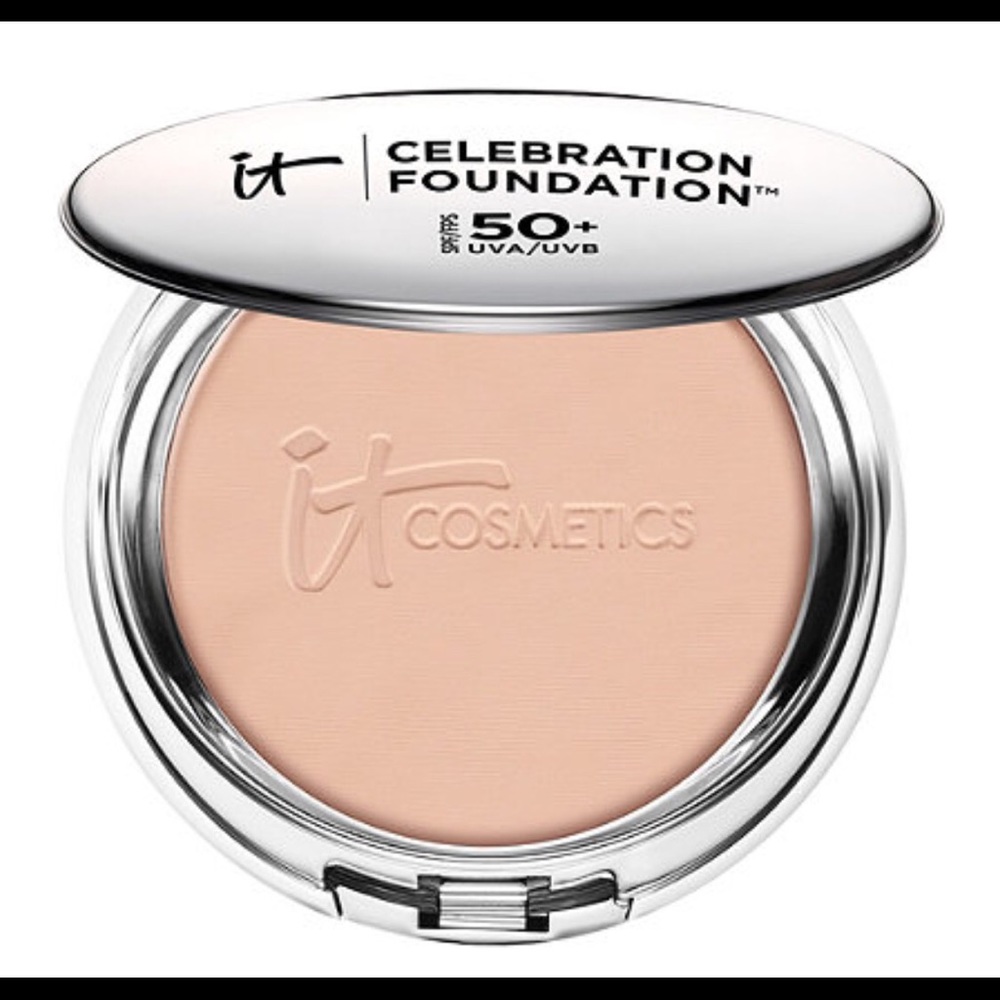 (Medium) IT Cosmetics Celebration Foundation W/SPF
