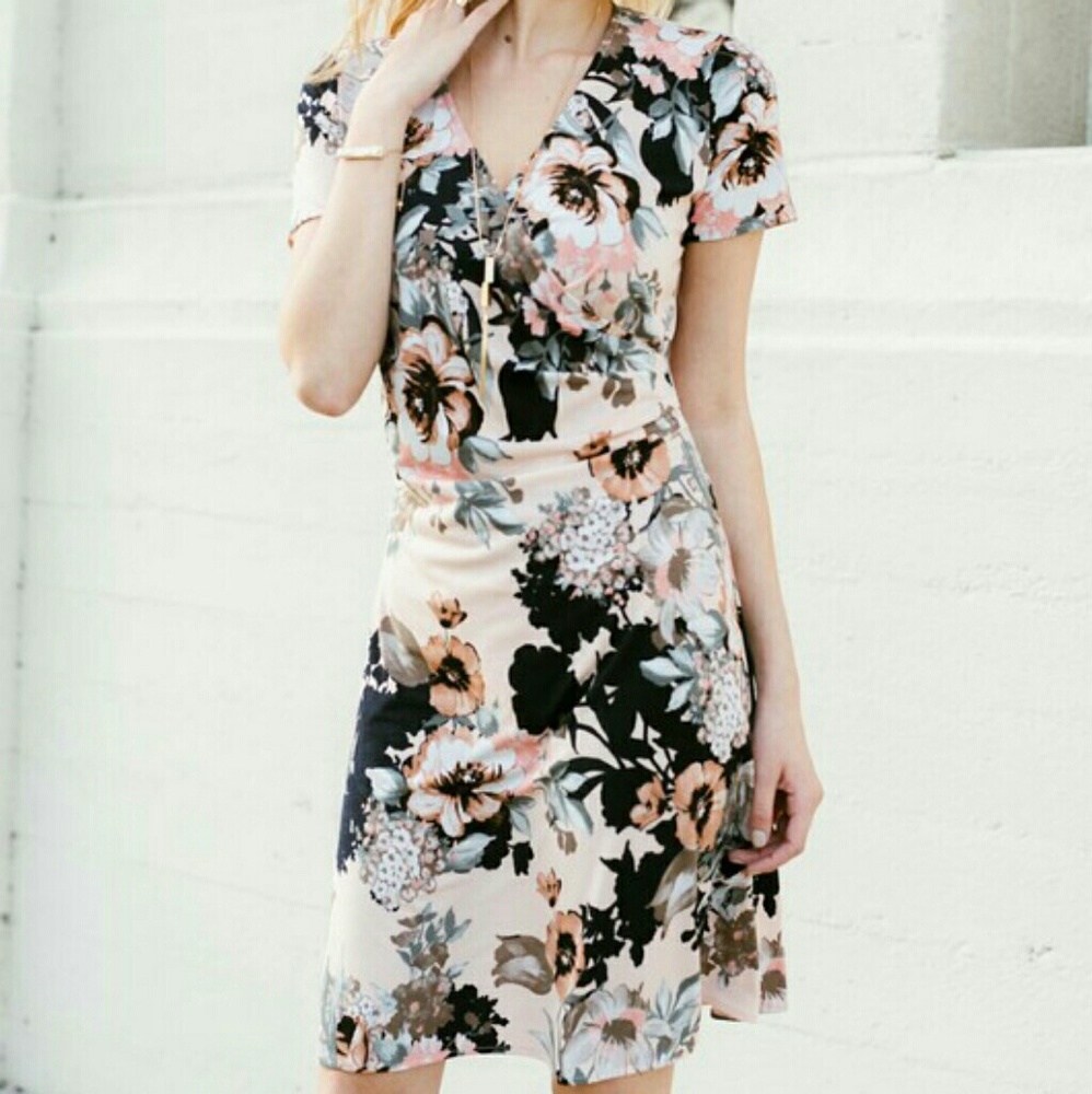 Floral, Crossover V-Neck Dress