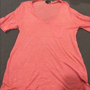 Wilfred Free cute pocketed t-shirt!