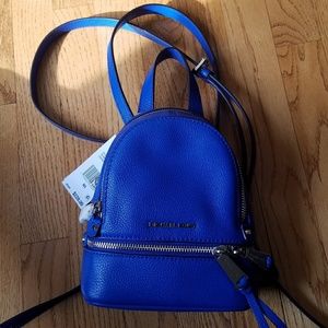 NWT Michael Kors Blue XS MSGR Nackback RHEA Zip