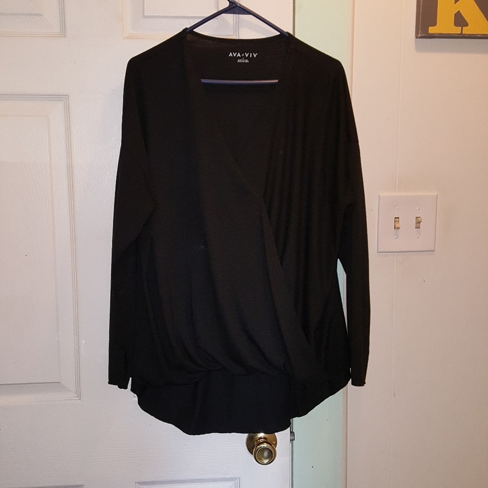 Comfy black long sleeve tee