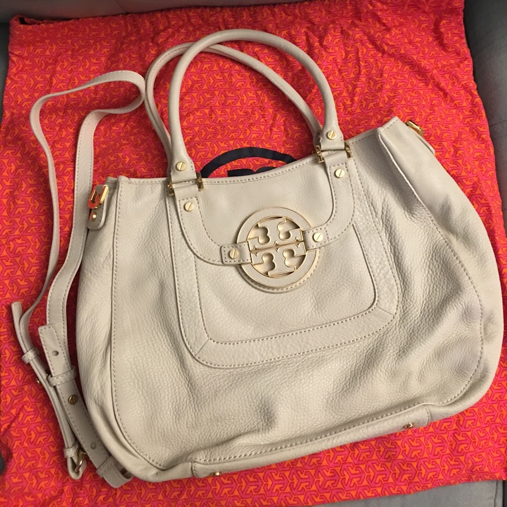 TORY BURCH AMANDA PEBBLE HOBO SATCHEL