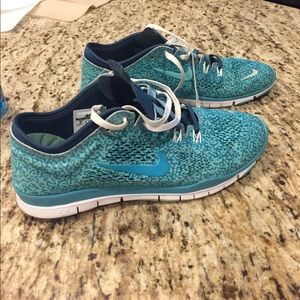 Nike Tri Fit! OBO! 💗