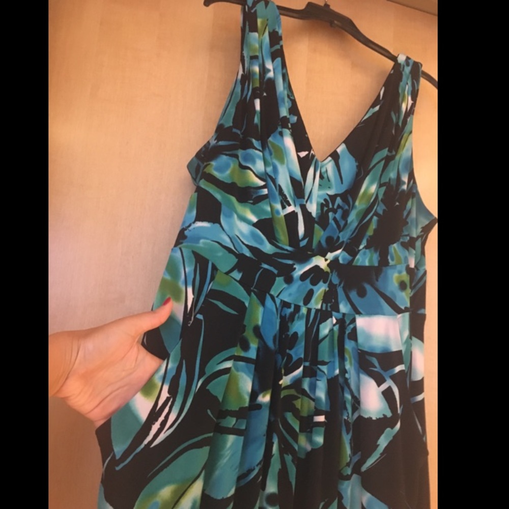 Blue floral pattern Sleeveless dress with POCKETS!