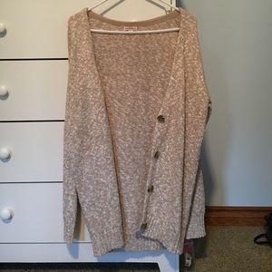 NWT OVERSIZE SWEATER
