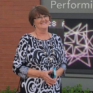 Meet your Posher, Edith