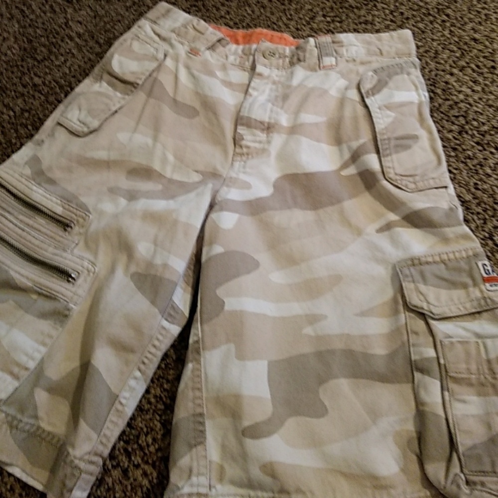 GAP Camo Cargo Shorts (Boys sz 10)