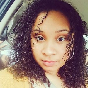 Meet your Posher, Jasmin