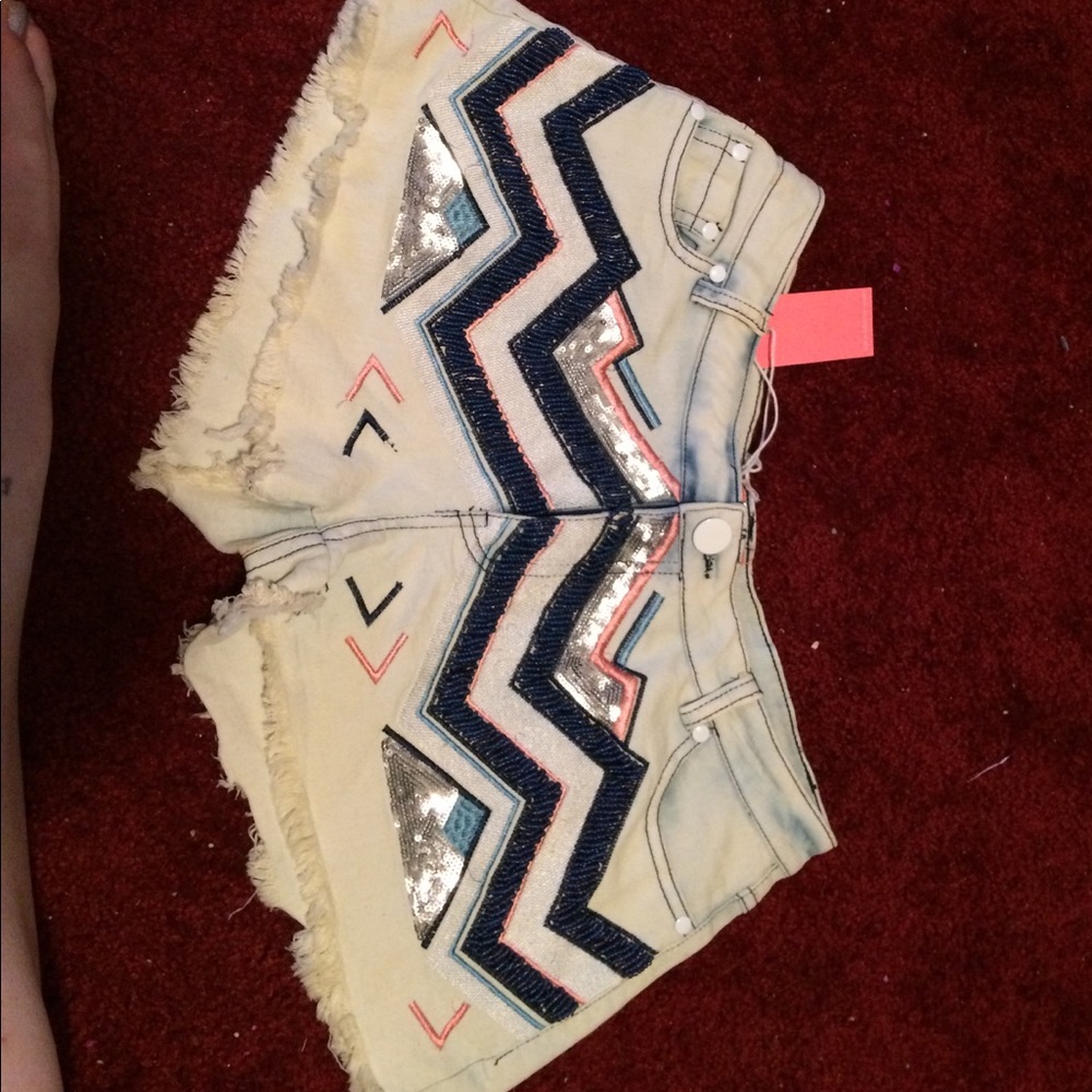 lulumari shorts