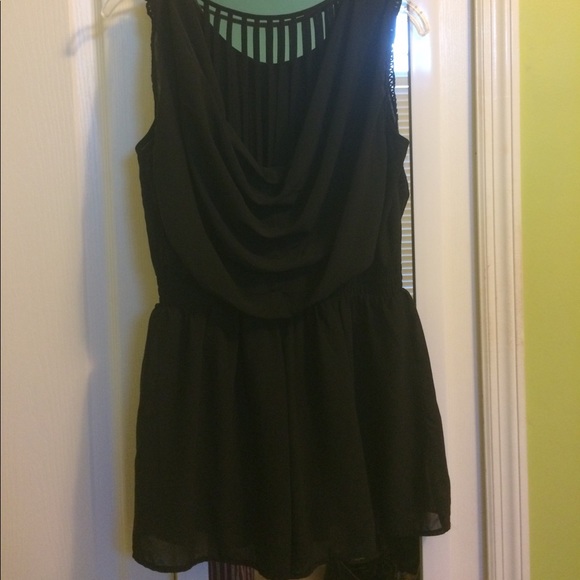 Black romper - Picture 2 of 5