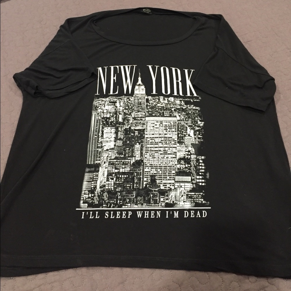 Brandy Melville cute t-shirt!