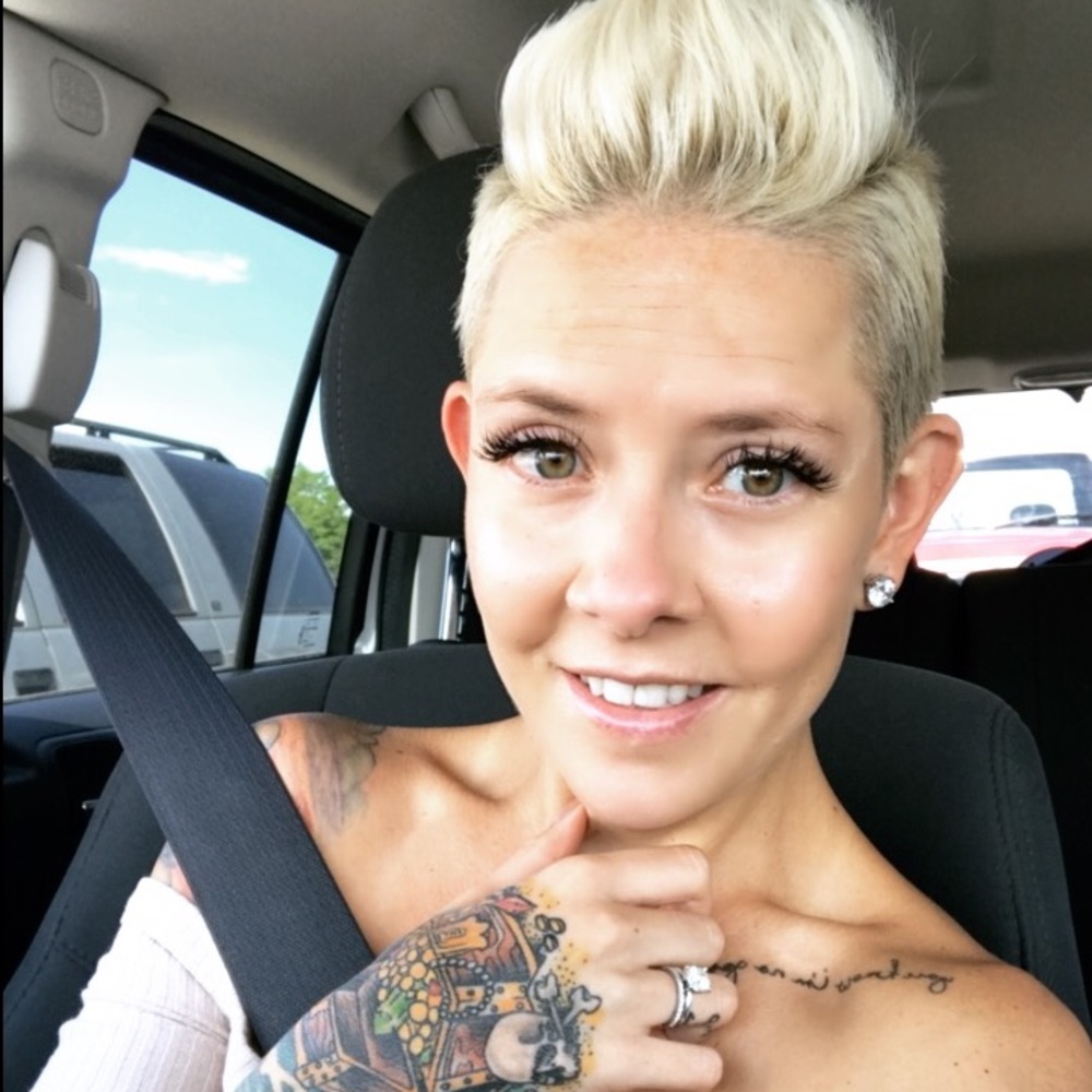 Meet your Posher, Sally