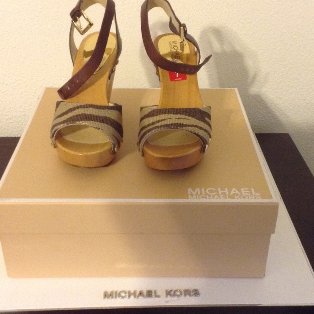 SOLD!!!🔥 SALE🔥Brand New MK Shoes
