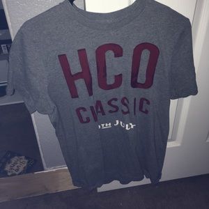 T-Shirts short sleeve. All different colors.