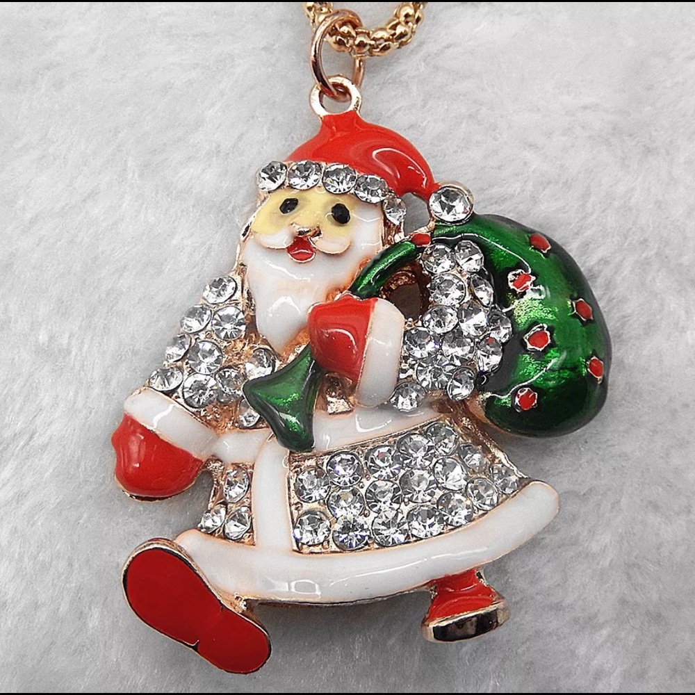 🎁NOTHING LESS THAN QUALITY SANTA CLAUS NECKLACE !
