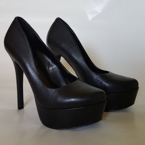 Jessica Simpson Platform Pump