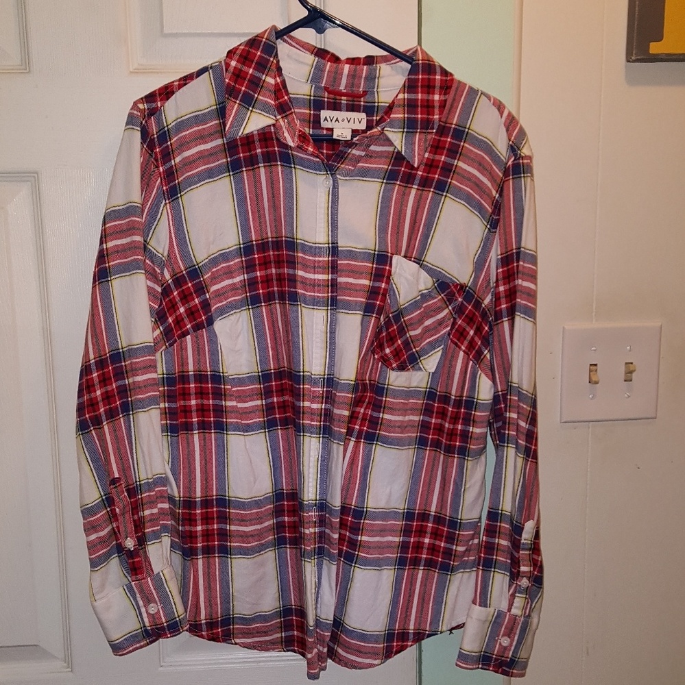 Button up flannel😍😍all the rage!!