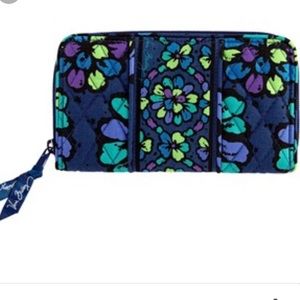 NWT 💗 Vera Bradley Indigo Pop Accordion Wallet